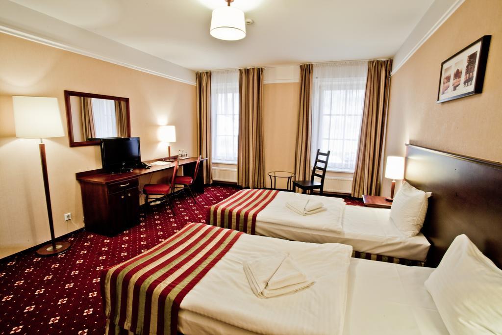 Hotel Stara Szmergielnia Bielsko-Biala Ruang foto