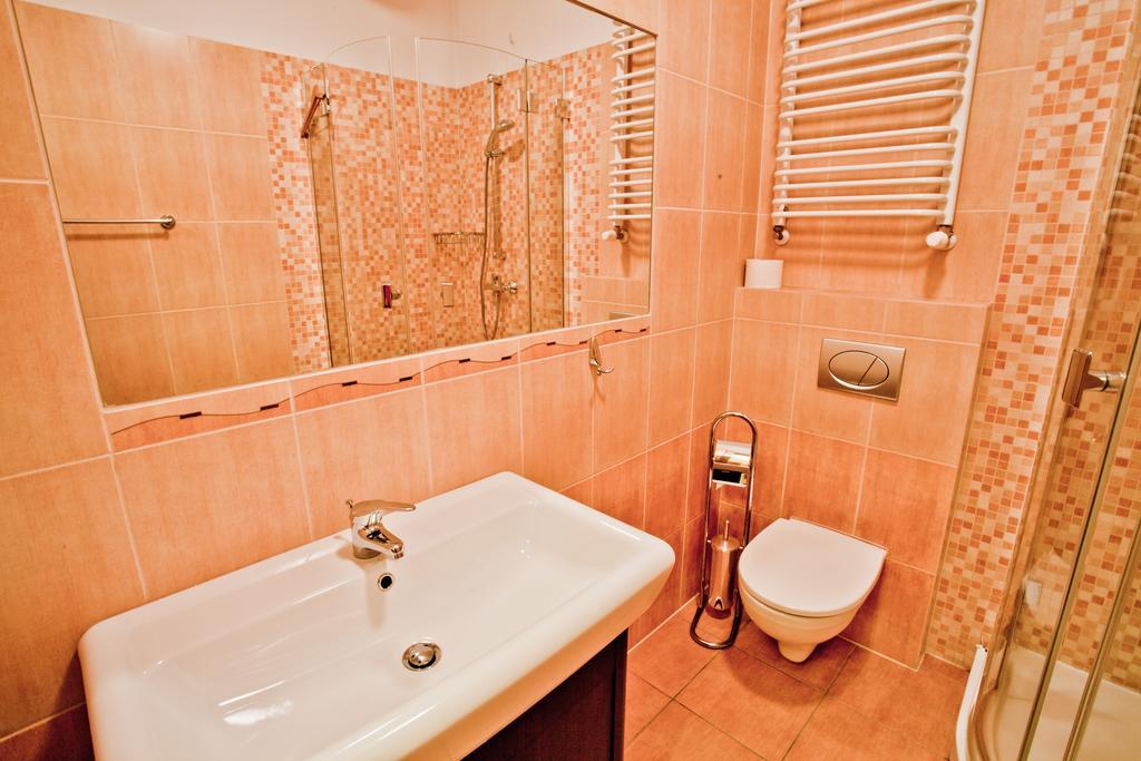 Hotel Stara Szmergielnia Bielsko-Biala Ruang foto