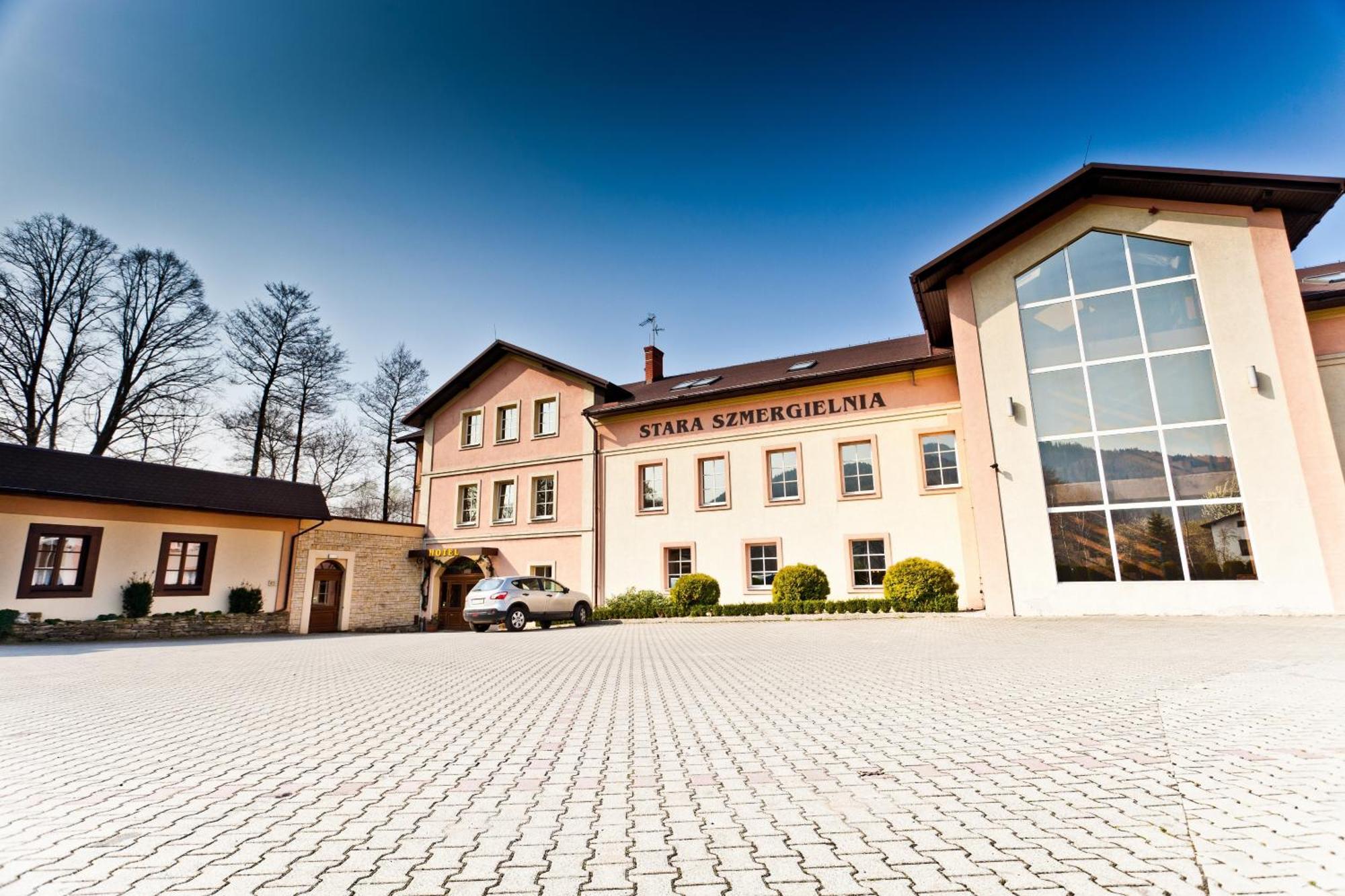 Hotel Stara Szmergielnia Bielsko-Biala Bagian luar foto
